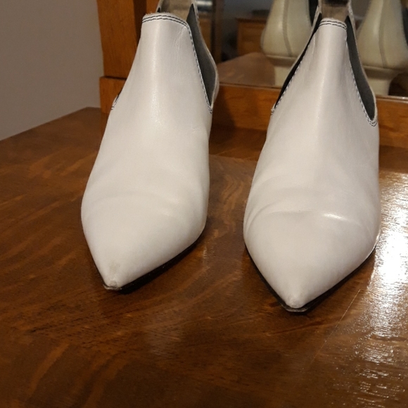 Paul Andrew White Booties - Picture 2 of 6